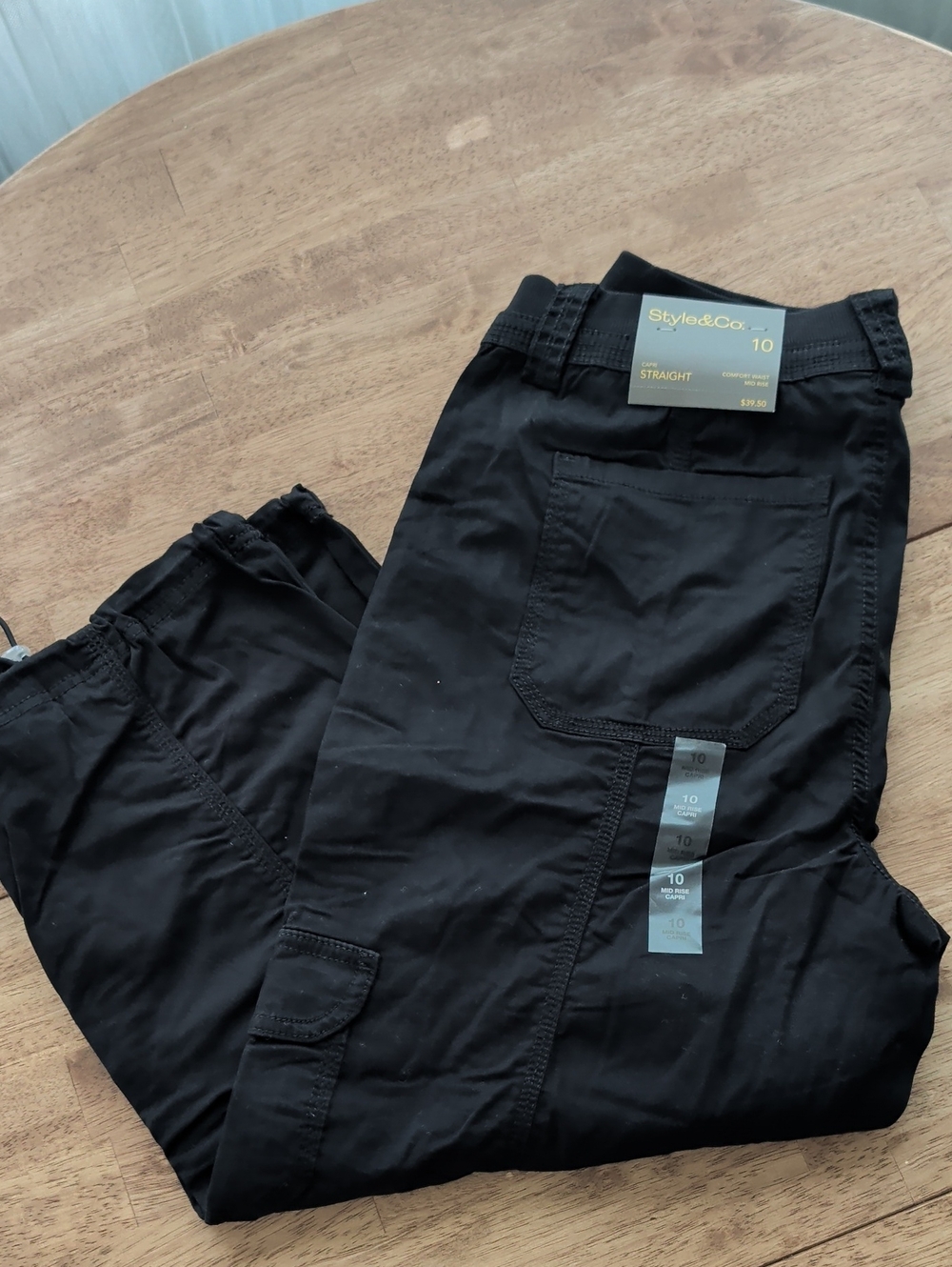 Style & Co. Women’s Cargo Capri Pants in Black